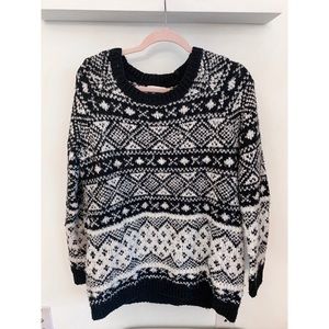 Black & white Garage sweater